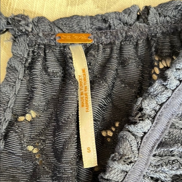 Free People are Lace Ruffled Blue Long Sleeve Blouse Scalloped Edge - Picture 2 of 16